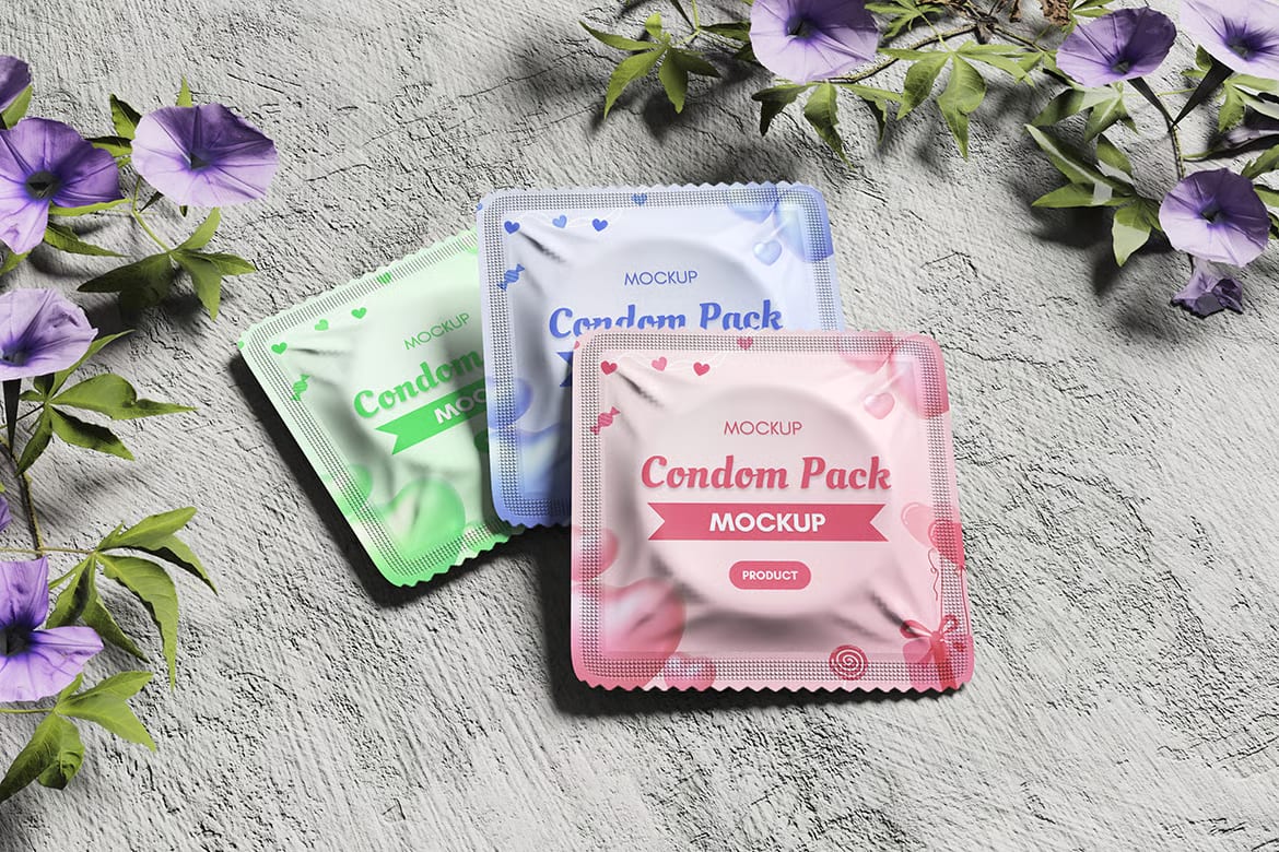 Free Realistic Condom Packaging Mockup 3