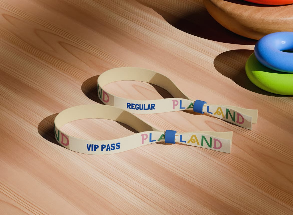 Free Wristband Mockup 2