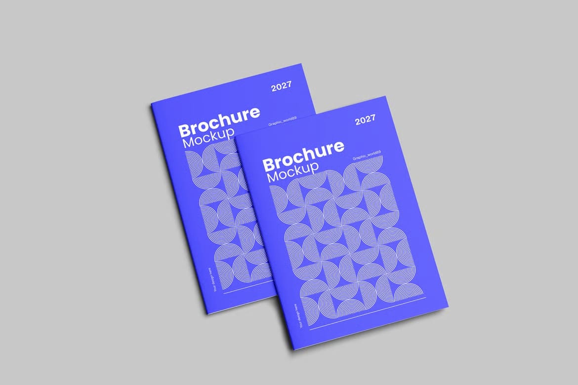 Free Realistic A4 Brochure Mockup 3